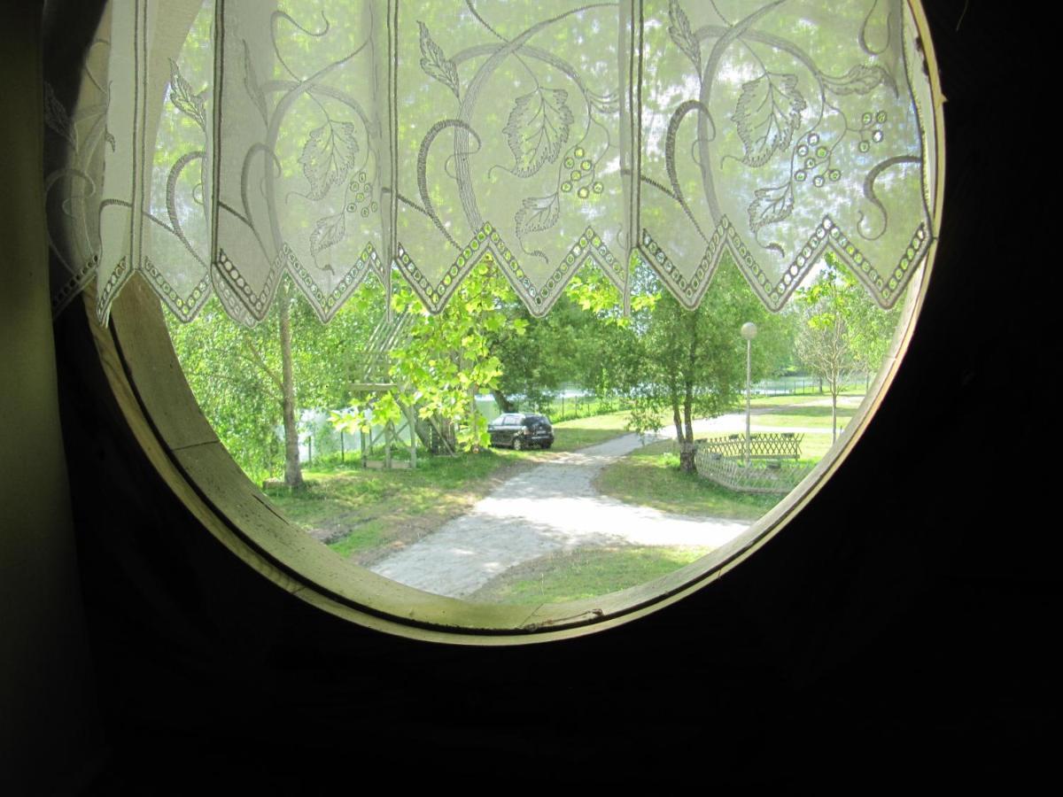 Camping Belle Riviere Chaniers Экстерьер фото
