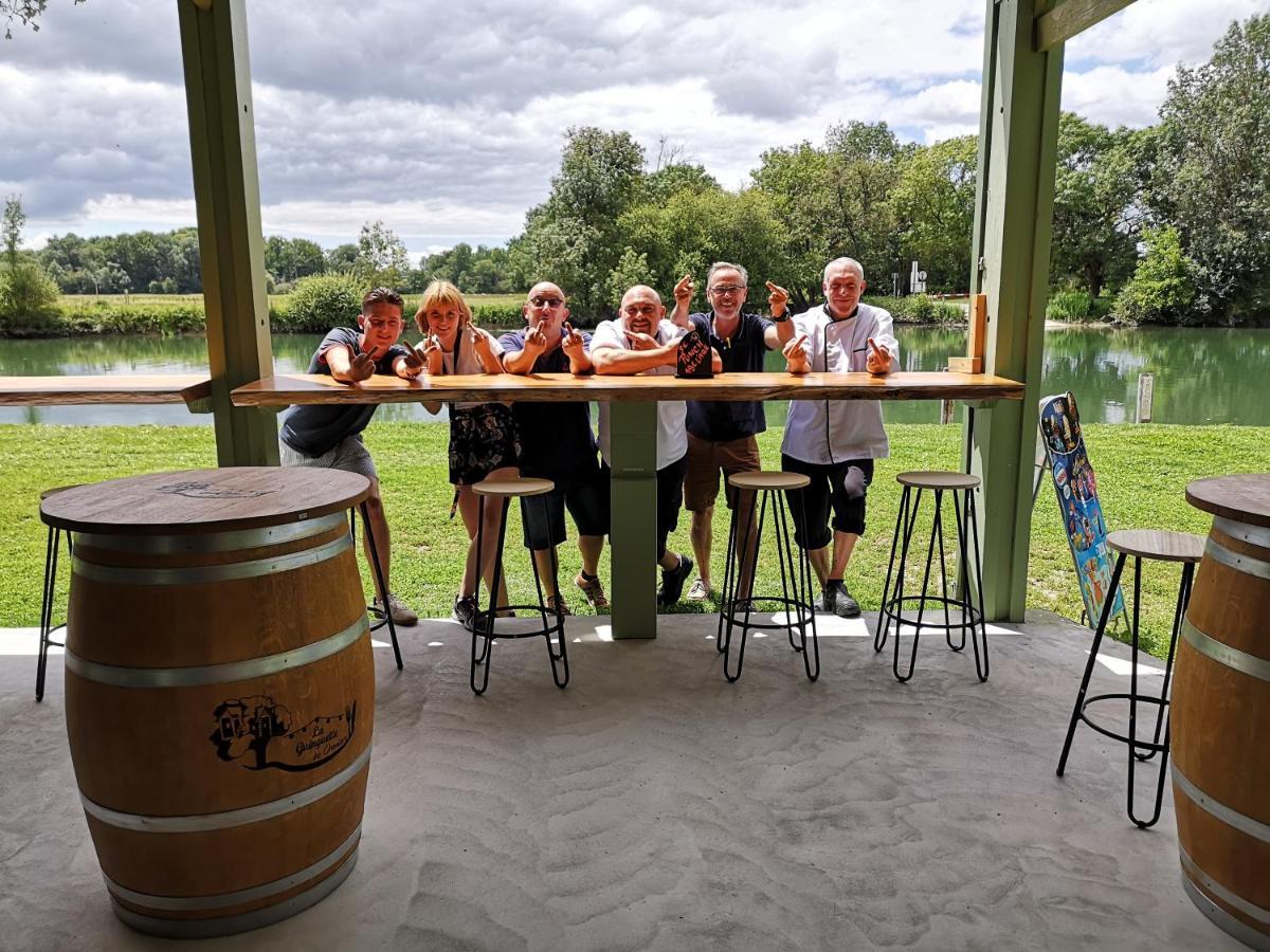 Camping Belle Riviere Chaniers Экстерьер фото